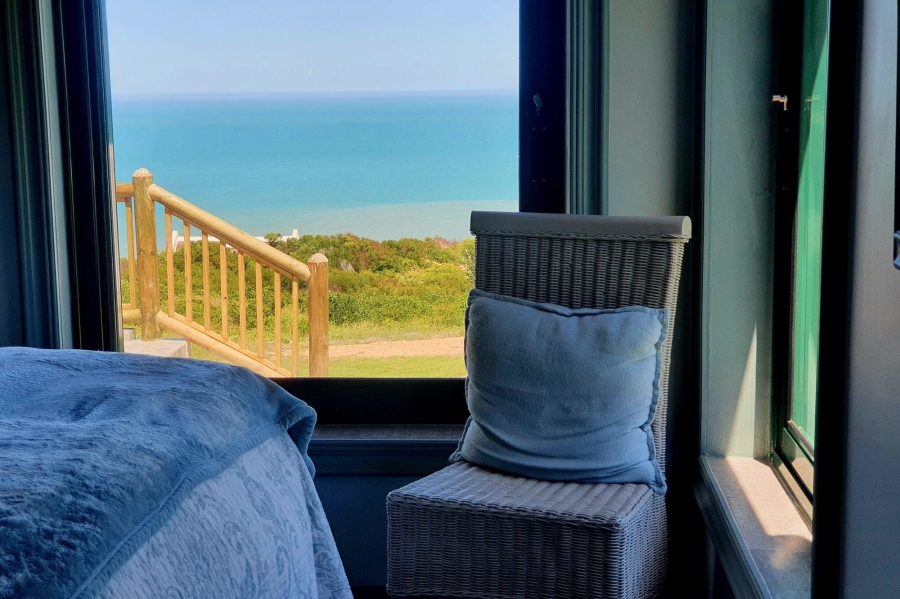 4 Bedroom Property for Sale in Fynbosstrand Western Cape